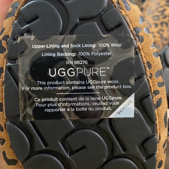 UGG® Australia Women's
Dakota Leopard Bow Slippers New with sticker / Size 5 - Picture 5 of 5